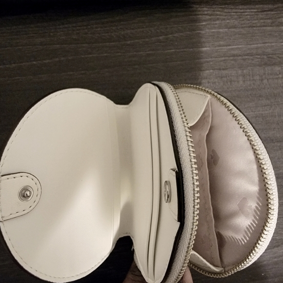 Katie Spade Wallet - Picture 4 of 4